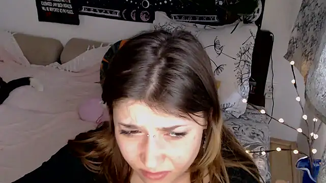 Онлайн чат XXX AlienforTwenty