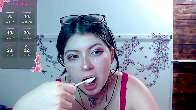 Ginebra_Sensual – Naživo XXX chat