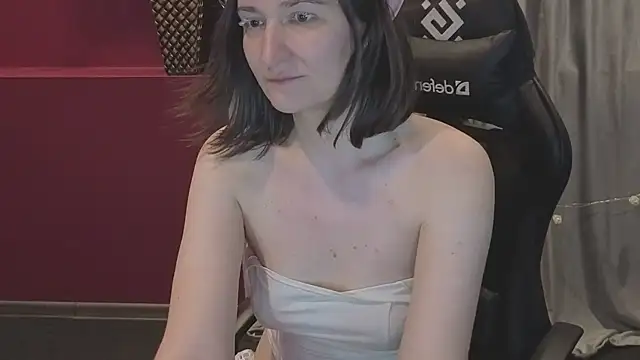 SelestiaSnata Chat XXX in diretta