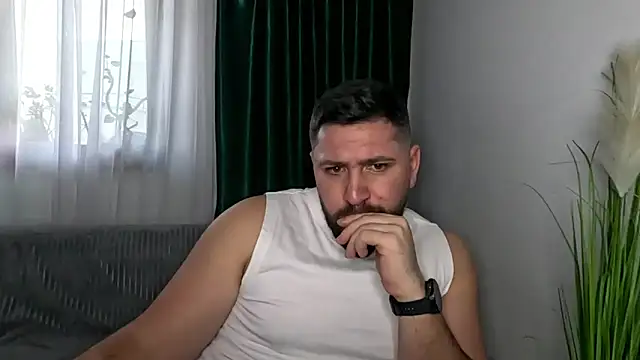 عرض كام Gold_Alpha_Boy