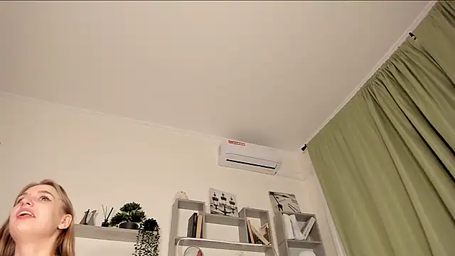 TawnyaVanschaick Live XXX Chat