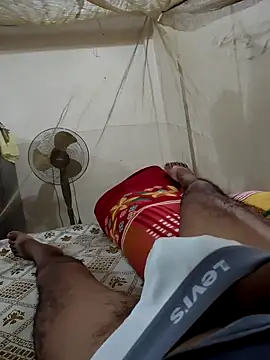 PIG_FUCKER_DADDY Adlı Modelin Canlı XXX Sohbeti