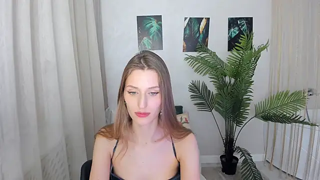 NaturalBeaty লাইভ XXX চ্যাট