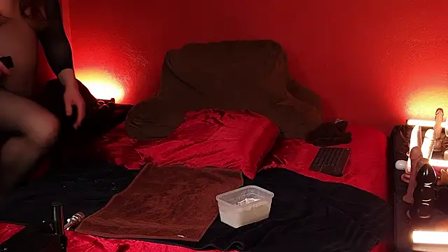 Онлайн чат XXX JenniferCD