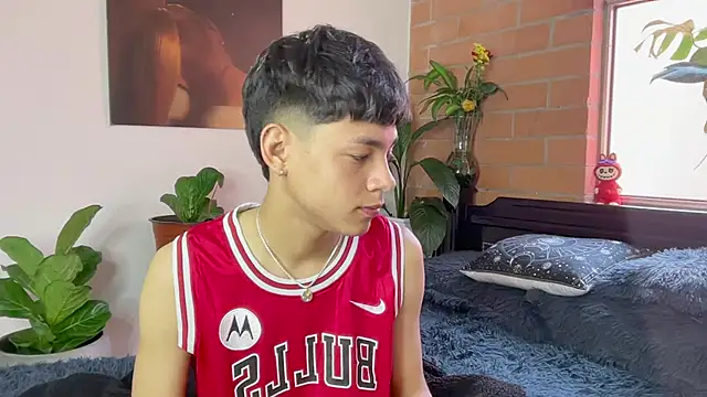 Czat XXX na żywo – Andy_Belier23