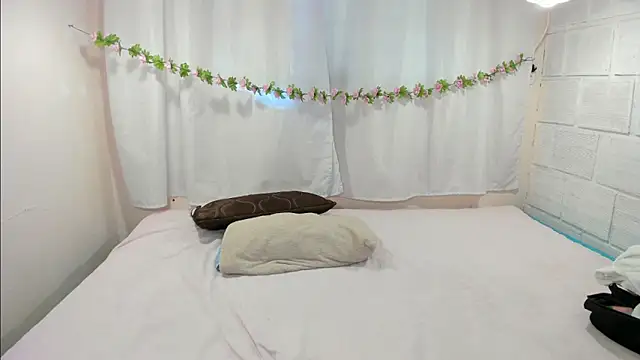 Chat XXX en directo de Camilatinass_