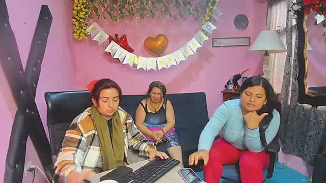 lesbiancuple's Live XXX Chat