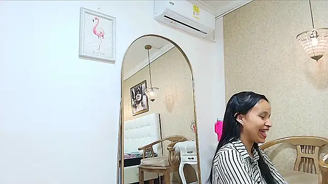 Miladiosa Adlı Modelin Canlı XXX Sohbeti