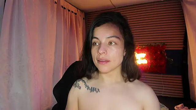 rosse_2504 Live XXX-chat