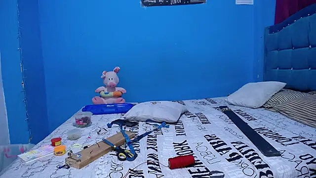 Carolinhe Obrolan Langsung XXX