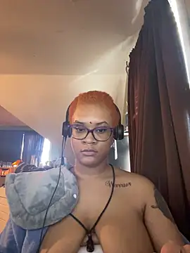 nickytheehawtie 现场XXX聊天