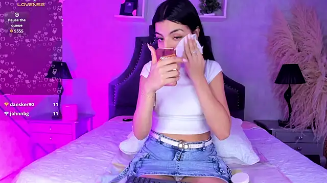 Živý XXX chat KarelyMitchel