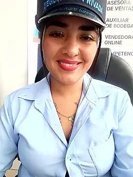 MAYE__13 即時 XXX 聊天