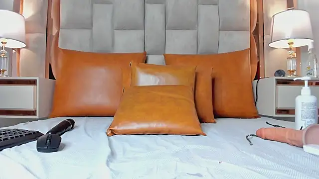 ValentinaBreats Adlı Modelin Canlı XXX Sohbeti