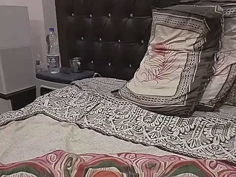 Živý XXX chat hotindianstud