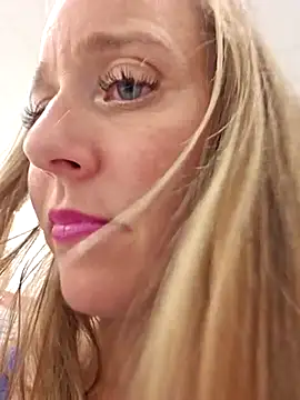 Skyellar 라이브 XXX 채팅