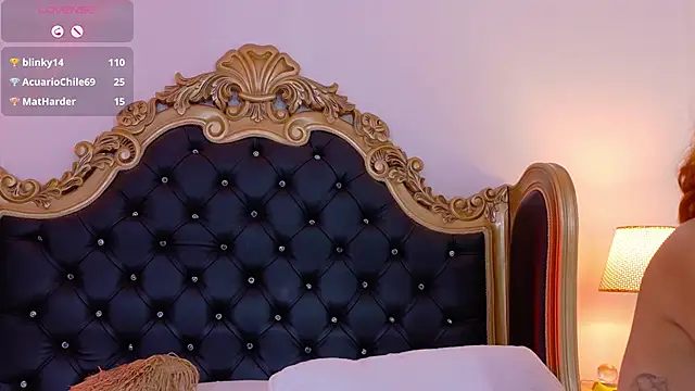 Онлайн чат XXX AdelinaVans