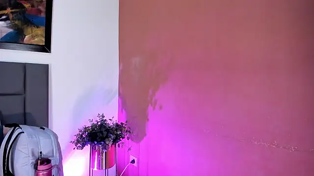 LaraGoldd's Live XXX Chat