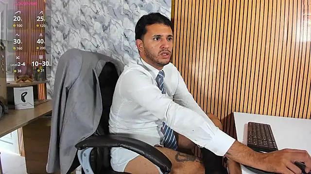 Hideintheoffice's Live XXX Chat