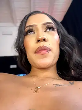 MystiqueXXX's Live XXX Chat