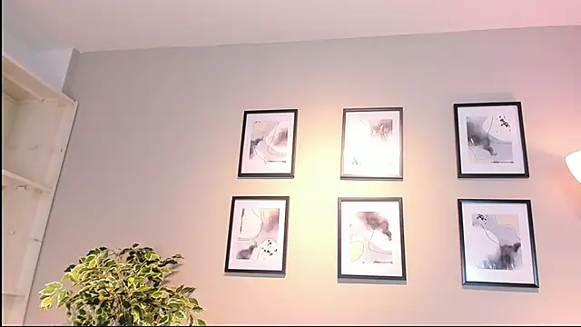 Victoria_Fireeのウェブカメラショー