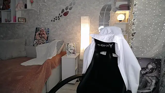 NickyAdamidi লাইভ XXX চ্যাট