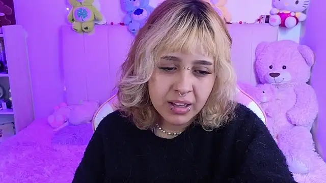 دردشة NekoWaifu الجنسية المباشرة