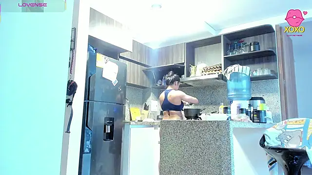 Chat XXX en directo de Bessie32