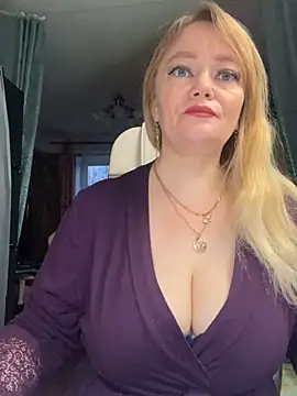 Sweet-blondeのライブXXXチャット