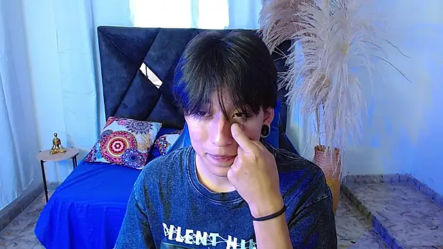 Czat XXX na żywo – nikoo_18