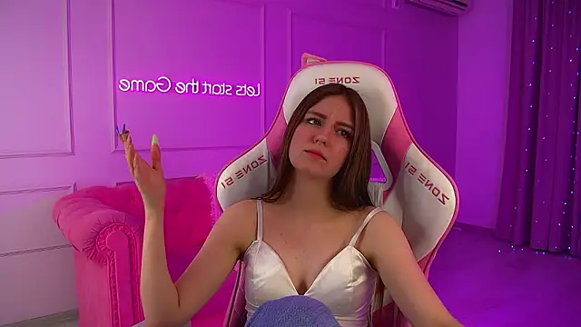 SofiaSarvainn Live XXX chat