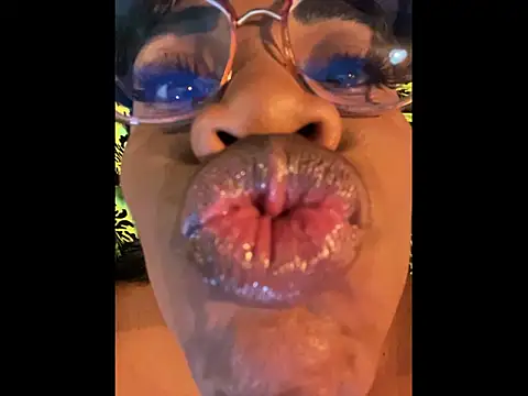 AranzalatinBlaks1's Live XXX Chat