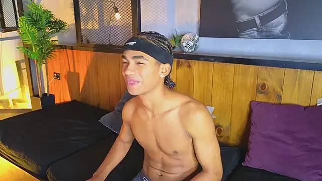 Chat XXX en directo de AlanCutee