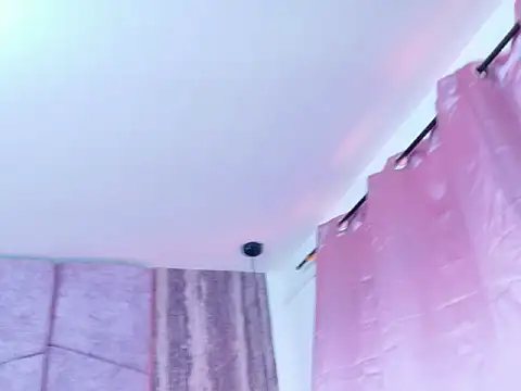 KatalinaANDkarina webkamerás műsora