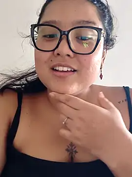 AbyanaGom Chat XXX in diretta