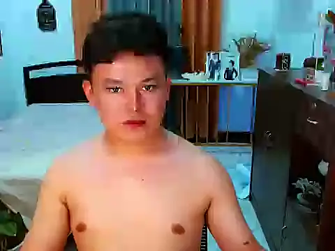 annocentboy webkamerás műsora