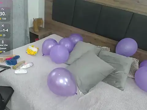 miss_charlott_18 现场XXX聊天