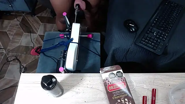 Zeyllyjhonson: онлайн-секс-чат