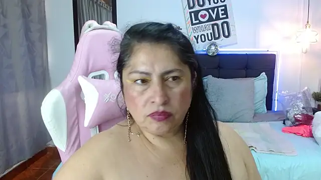 Keyla01_ – Naživo XXX chat