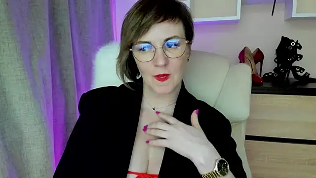 feliziaDesire Adlı Modelin Canlı XXX Sohbeti