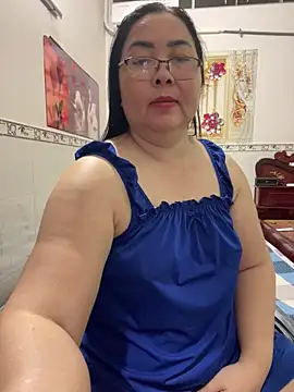 Alinat_: онлайн-секс-чат