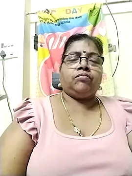 bigbum68: διαδικτυακό σόου στην κάμερα