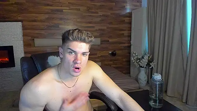 MaxKaiden Chat XXX live