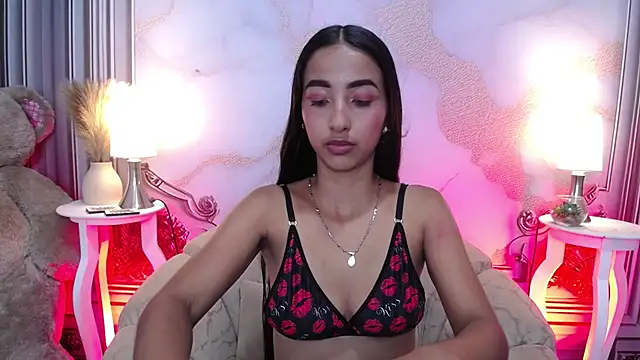 MilkyLally Live XXX Chat