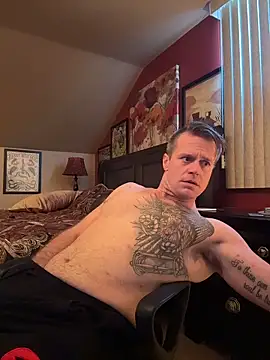 DILFiGuess1's Live XXX Chat