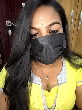 Tamil_Shara Pertunjukan Webcam