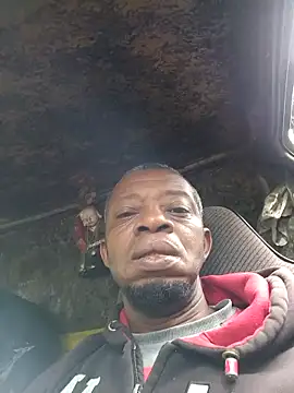 Pokazy przed kamerką – Negaomalinha1