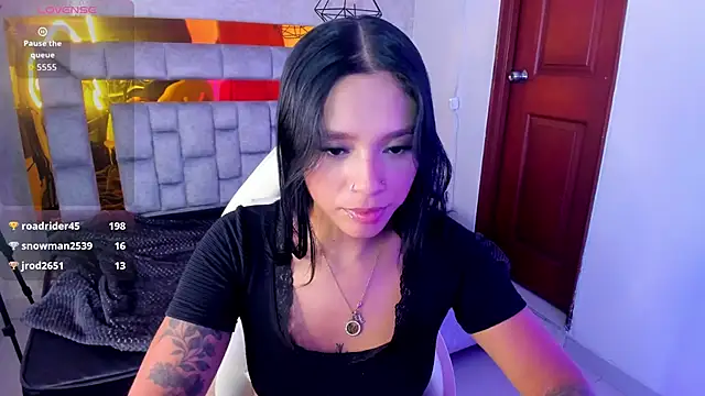 Chat XXX en directo de miiaboss_