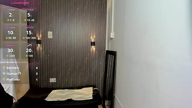 CharlotteKing8 Live XXX Chat