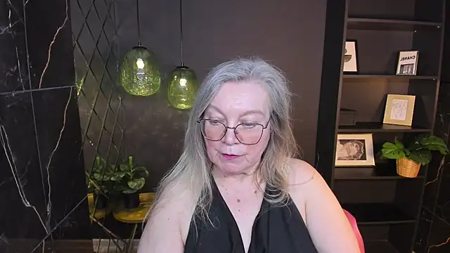 NataliMellow: онлайн-секс-чат